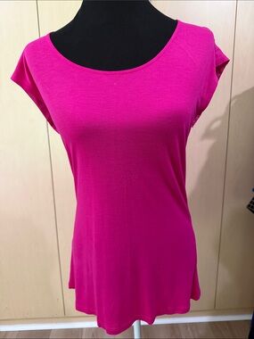 Mossimo Supply Co. Bright Fuchsia Scoop Neck Tee